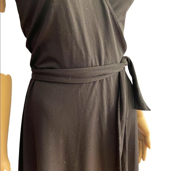Little Black Wrap Dress size medium - Picture 5 of 5